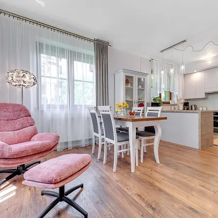 Apartment Dom Pod Jaworem By Interhome Polanica-Zdroj